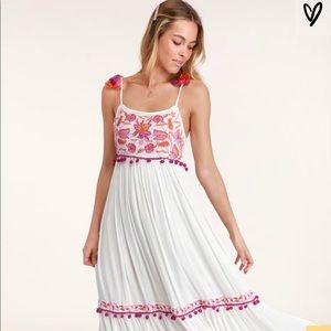Lulus embroidered floral ivory midi dress